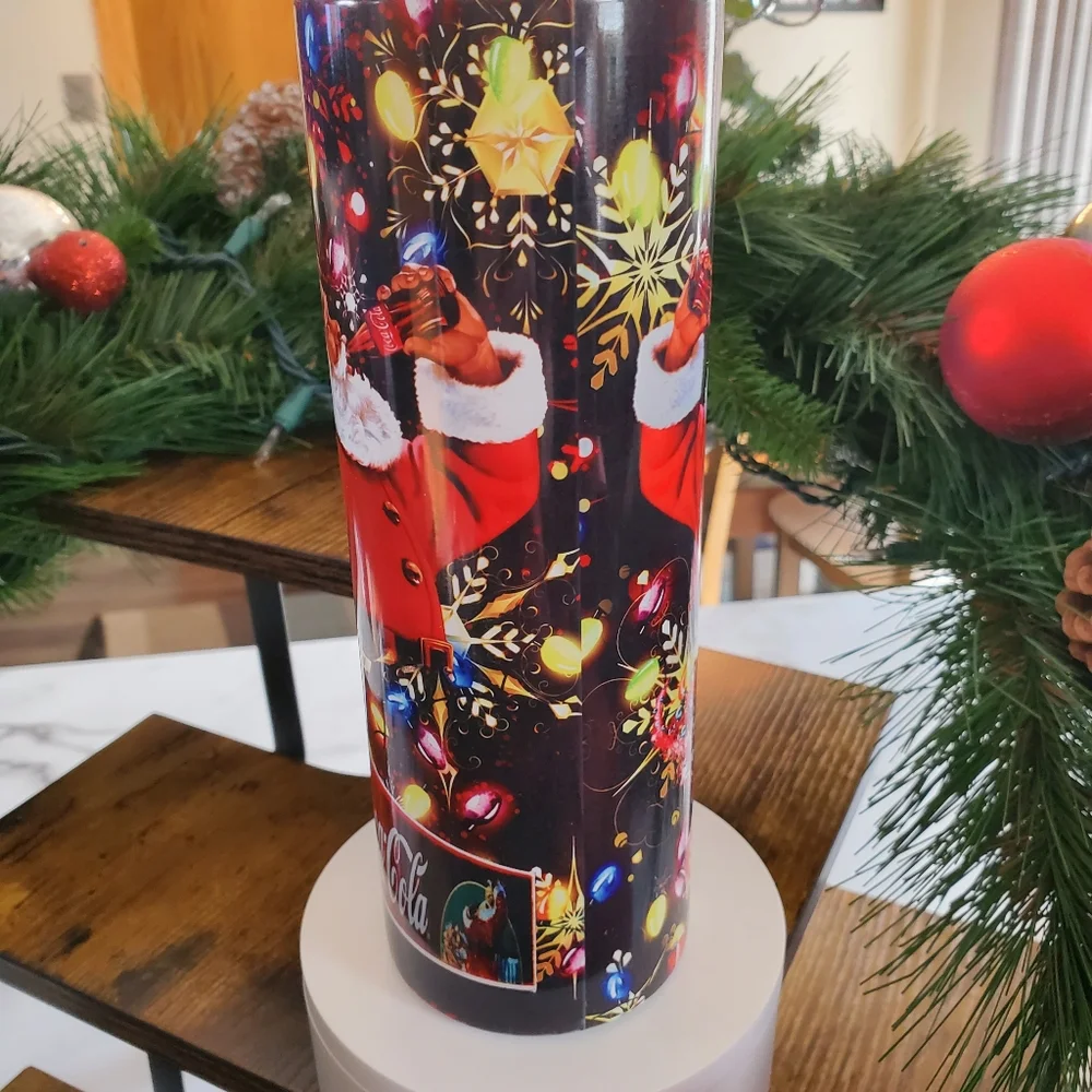 Santa Coca Cola Christmas 20oz Tumbler with duo lids 🎉sale